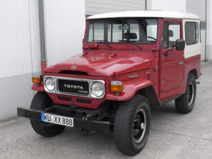 BJ42 im Garagenhof